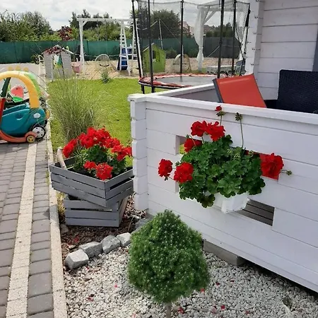 La Z Wlasnymi Ogrodkami- Balia Z Jacuzzi ,sauna ,rowery, Klimatyzacja Ustka