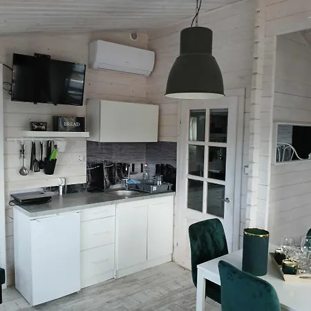 Lodge La Z Wlasnymi Ogrodkami- Balia Z Jacuzzi ,sauna ,rowery, Klimatyzacja