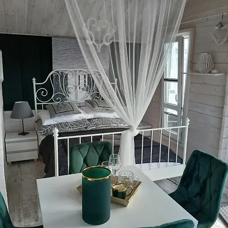 Lodge La Z Wlasnymi Ogrodkami- Balia Z Jacuzzi ,sauna ,rowery, Klimatyzacja