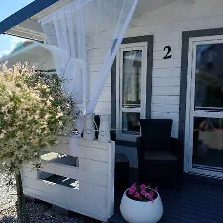 La Z Wlasnymi Ogrodkami- Balia Z Jacuzzi ,sauna ,rowery, Klimatyzacja Ustka