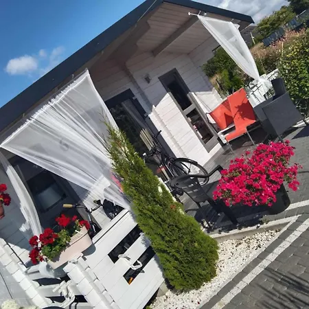 La Z Wlasnymi Ogrodkami- Balia Z Jacuzzi ,sauna ,rowery, Klimatyzacja * Stolpmünde