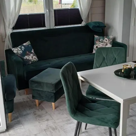 Lodge La Z Wlasnymi Ogrodkami- Balia Z Jacuzzi ,sauna ,rowery, Klimatyzacja Stolpmünde