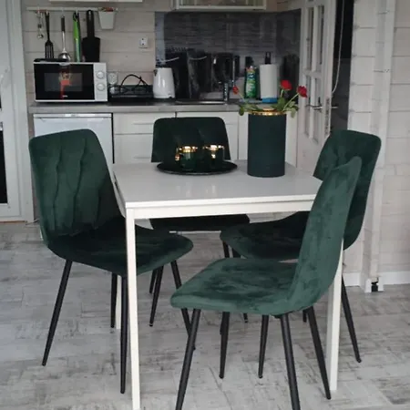 La Z Wlasnymi Ogrodkami- Balia Z Jacuzzi ,sauna ,rowery, Klimatyzacja Lodge *