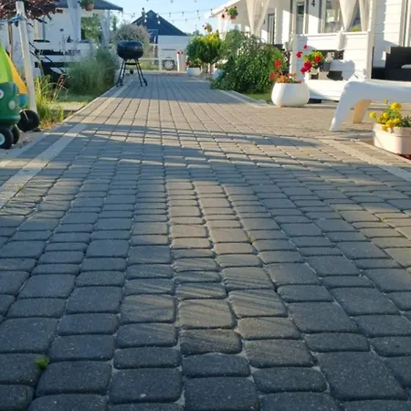 Lodge La Z Wlasnymi Ogrodkami- Balia Z Jacuzzi ,sauna ,rowery, Klimatyzacja