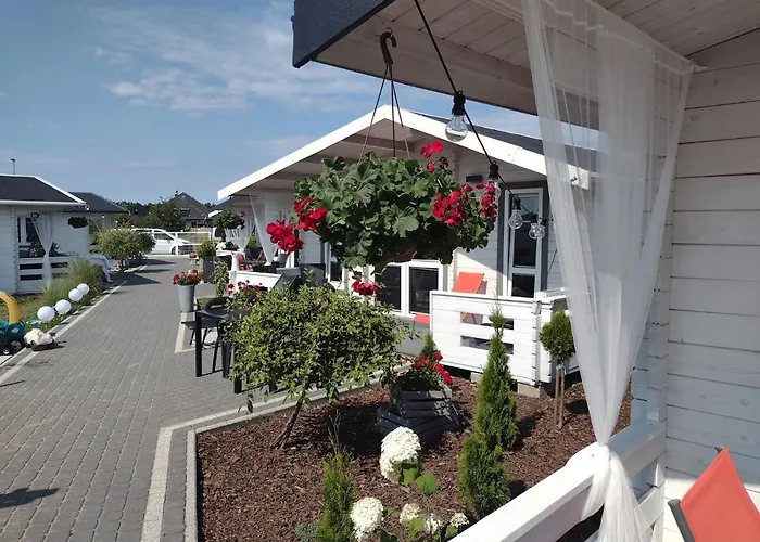 Jaktstuga La Z Wlasnymi Ogrodkami- Balia Z Jacuzzi ,sauna ,rowery, Klimatyzacja Ustka