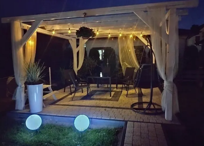 La Z Wlasnymi Ogrodkami- Balia Z Jacuzzi ,sauna ,rowery, Klimatyzacja Jaktstuga