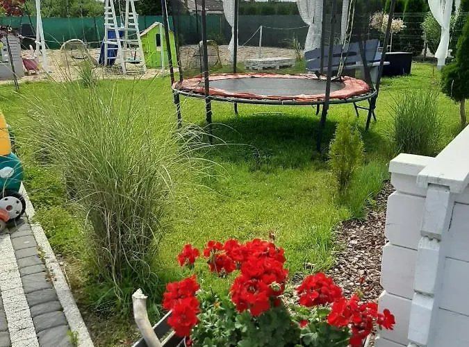 La Z Wlasnymi Ogrodkami- Balia Z Jacuzzi ,sauna ,rowery, Klimatyzacja Jaktstuga Ustka