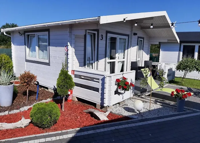 Jaktstuga La Z Wlasnymi Ogrodkami- Balia Z Jacuzzi ,sauna ,rowery, Klimatyzacja Ustka