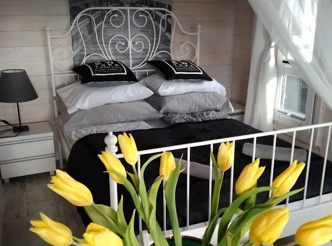 Jaktstuga La Z Wlasnymi Ogrodkami- Balia Z Jacuzzi ,sauna ,rowery, Klimatyzacja