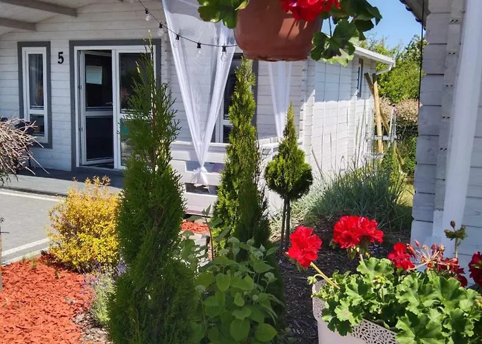 La Z Wlasnymi Ogrodkami- Balia Z Jacuzzi ,sauna ,rowery, Klimatyzacja