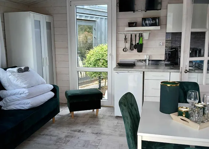 Jaktstuga La Z Wlasnymi Ogrodkami- Balia Z Jacuzzi ,sauna ,rowery, Klimatyzacja