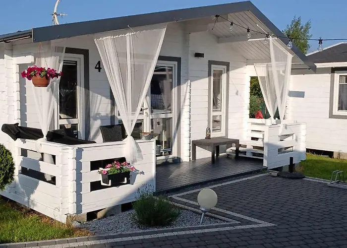 La Z Wlasnymi Ogrodkami- Balia Z Jacuzzi ,sauna ,rowery, Klimatyzacja * Ustka