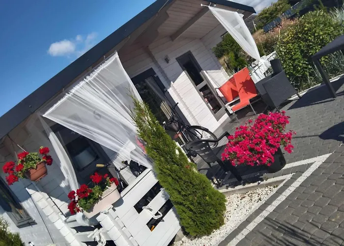 La Z Wlasnymi Ogrodkami- Balia Z Jacuzzi ,sauna ,rowery, Klimatyzacja * Ustka