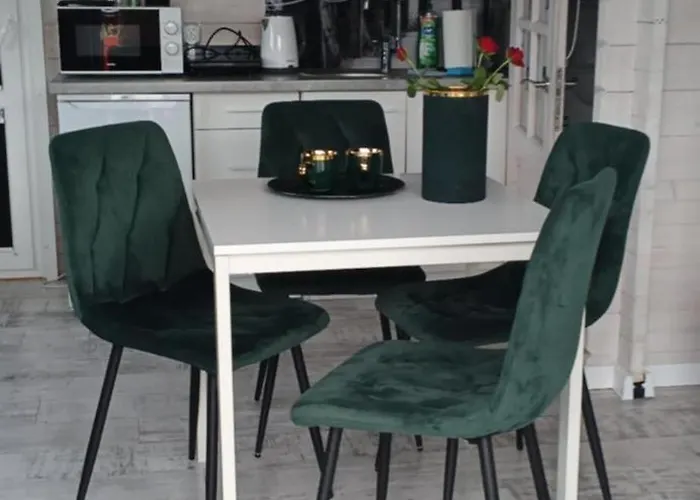 La Z Wlasnymi Ogrodkami- Balia Z Jacuzzi ,sauna ,rowery, Klimatyzacja Jaktstuga *