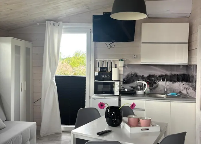 La Z Wlasnymi Ogrodkami- Balia Z Jacuzzi ,sauna ,rowery, Klimatyzacja * Ustka