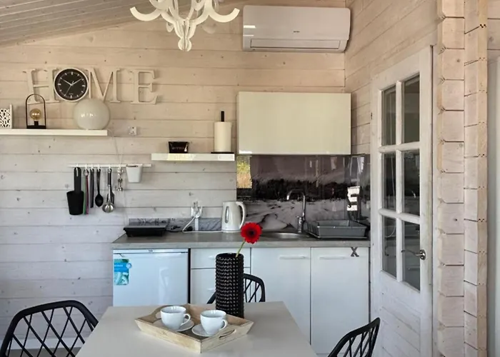 Jaktstuga La Z Wlasnymi Ogrodkami- Balia Z Jacuzzi ,sauna ,rowery, Klimatyzacja