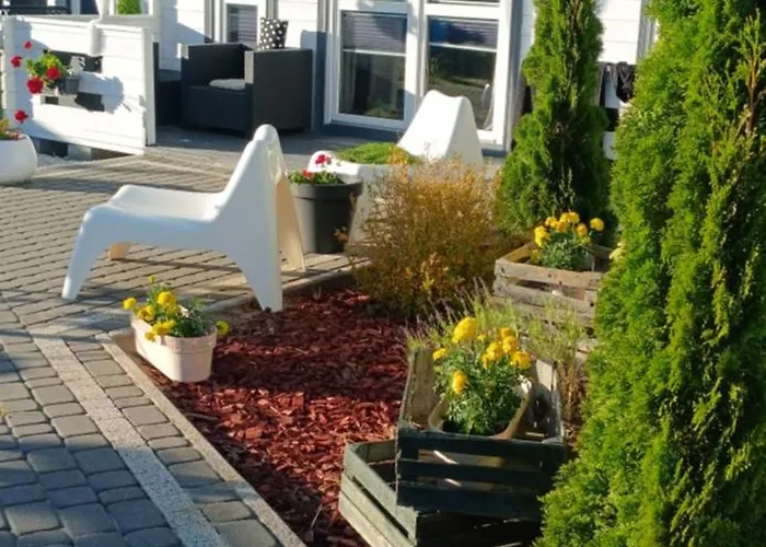 La Z Wlasnymi Ogrodkami- Balia Z Jacuzzi ,sauna ,rowery, Klimatyzacja Ustka