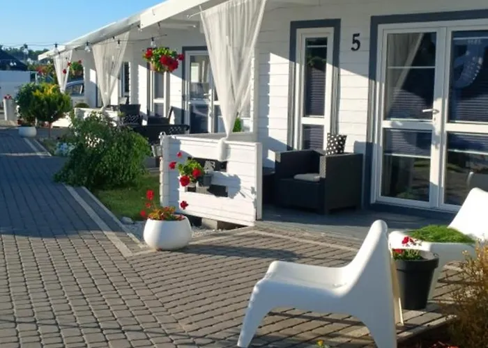 Jaktstuga La Z Wlasnymi Ogrodkami- Balia Z Jacuzzi ,sauna ,rowery, Klimatyzacja *