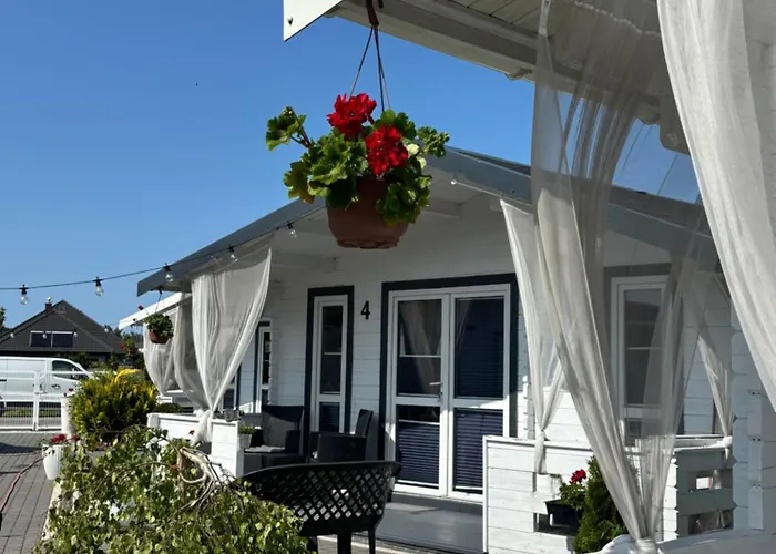 La Z Wlasnymi Ogrodkami- Balia Z Jacuzzi ,sauna ,rowery, Klimatyzacja Jaktstuga Ustka