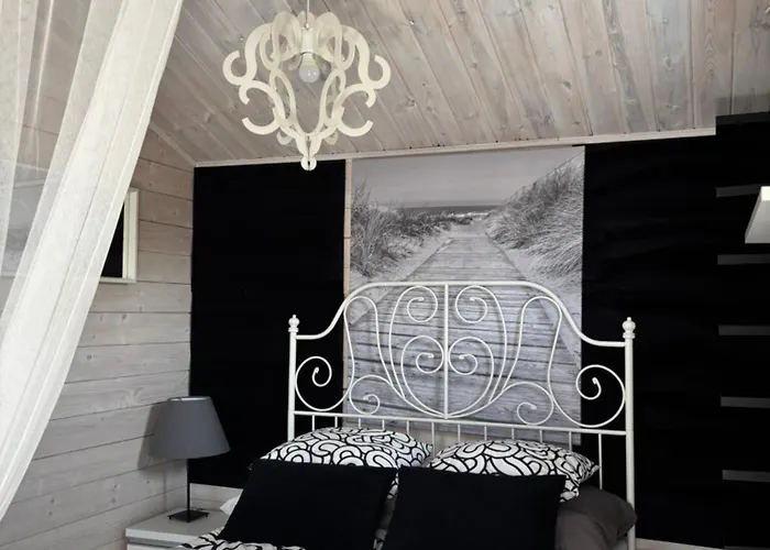 La Z Wlasnymi Ogrodkami- Balia Z Jacuzzi ,sauna ,rowery, Klimatyzacja Jaktstuga