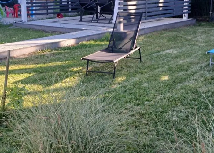 La Z Wlasnymi Ogrodkami- Balia Z Jacuzzi ,sauna ,rowery, Klimatyzacja Ustka