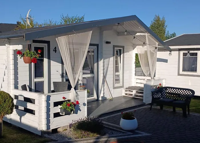 La Z Wlasnymi Ogrodkami- Balia Z Jacuzzi ,sauna ,rowery, Klimatyzacja Jaktstuga *