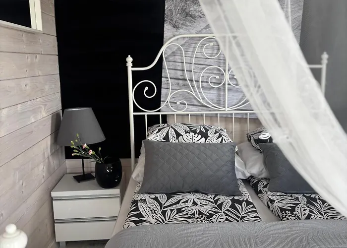 La Z Wlasnymi Ogrodkami- Balia Z Jacuzzi ,sauna ,rowery, Klimatyzacja * Ustka